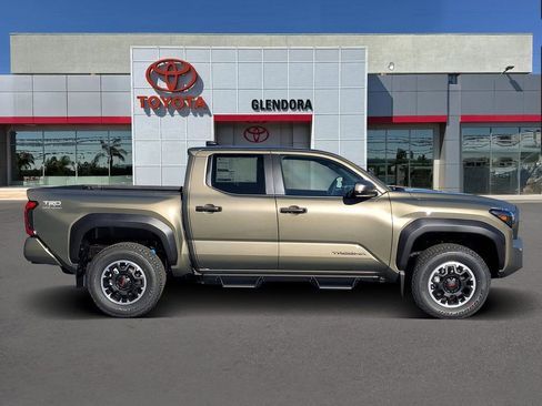New 2026 Toyota Tacoma TRD Off-Road AWD/4WD image 2