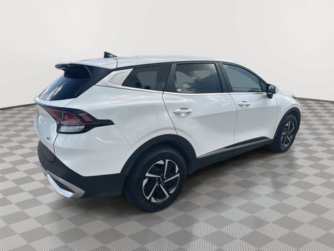 Used 2025 Kia Sportage LX FWD image 5