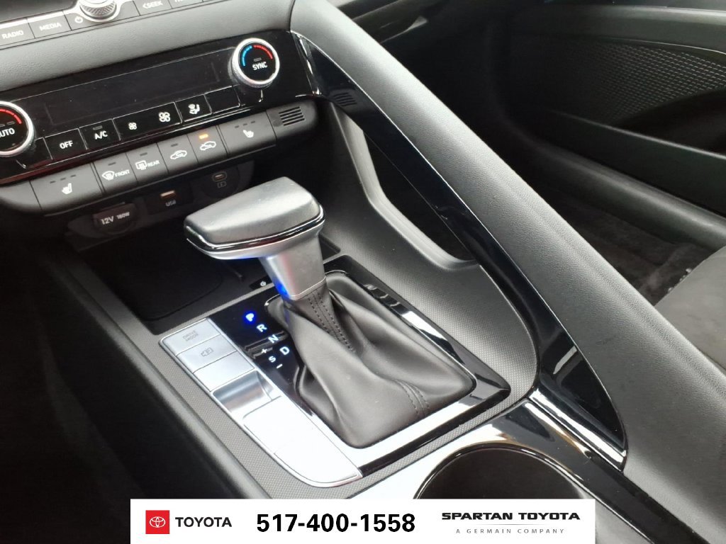 Used 2025 Hyundai Elantra SEL FWD image 22