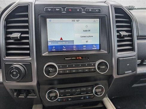 Used 2020 Ford Expedition Platinum image 18