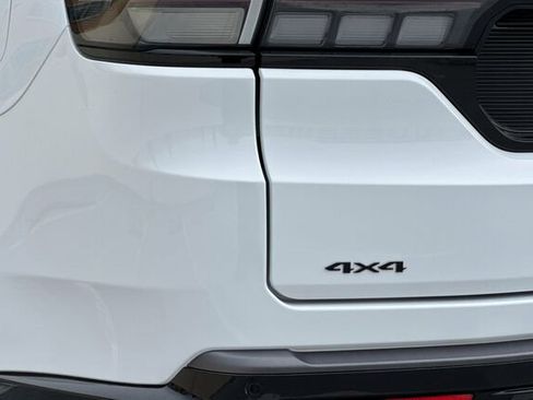 New 2026 Jeep Grand Wagoneer 4WD image 25