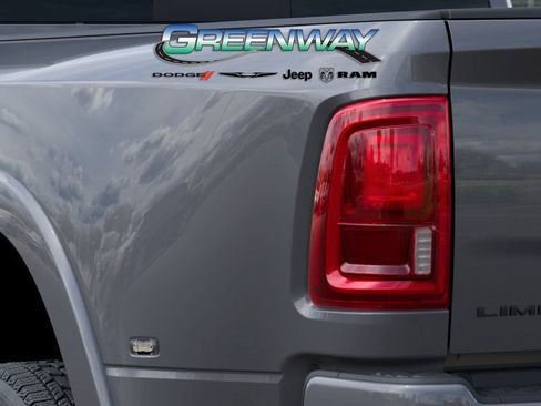 New 2026 RAM 3500 Limited AWD/4WD image 9