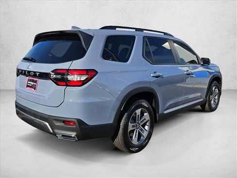 New 2026 Honda Pilot EX-L image 2