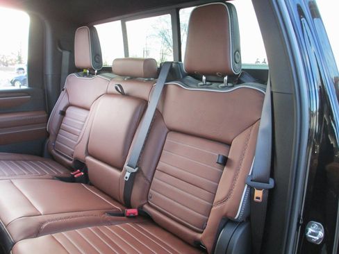 New 2026 GMC Sierra 2500 Denali Ultimate w/ Max Trailering Package image 13