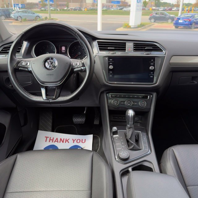 Used 2019 Volkswagen Tiguan SE w/ Panoramic Sunroof Package AWD/4WD image 16
