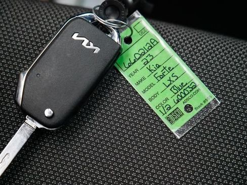 Used 2023 Kia Forte LXS FWD image 21