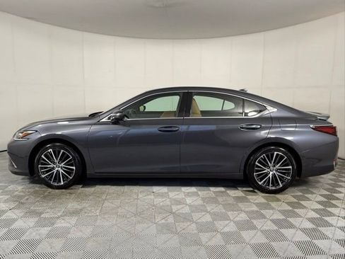 Certified 2025 Lexus ES 300h w/ Premium Package image 2