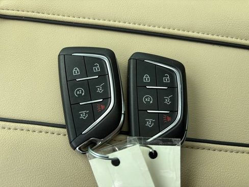 Certified 2024 Cadillac Escalade Premium Luxury AWD/4WD image 22
