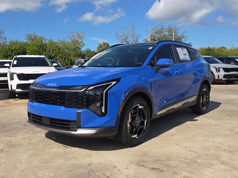 New 2026 Kia Sportage EX FWD image 4