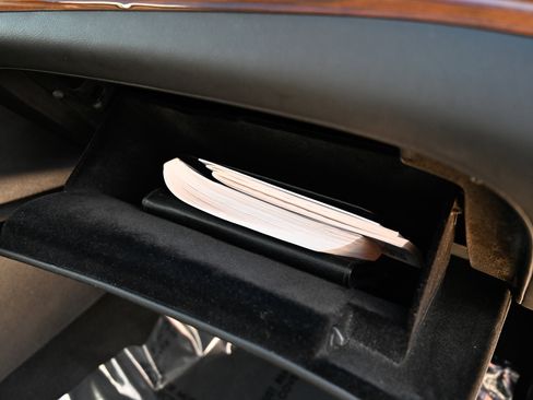 Used 2017 Cadillac Escalade ESV Luxury image 61