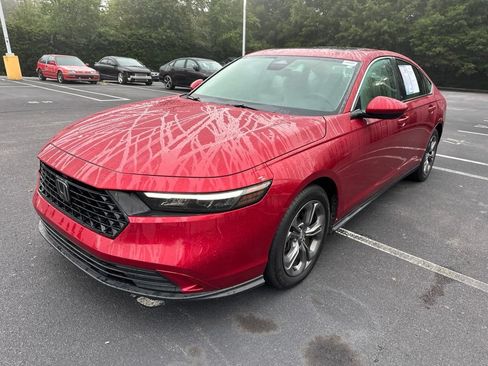Certified 2023 Honda Accord EX image 7