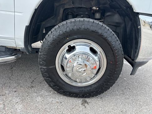 Used 2024 RAM 3500 Big Horn image 40