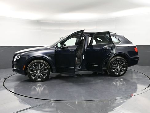 Certified 2020 Bentley Bentayga image 38