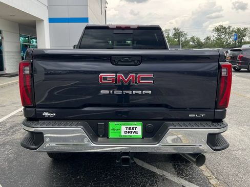 New 2026 GMC Sierra 2500 SLT w/ SLT Premium Package AWD/4WD image 8