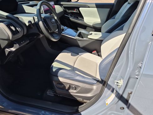 Used 2023 Subaru Solterra AWD image 13