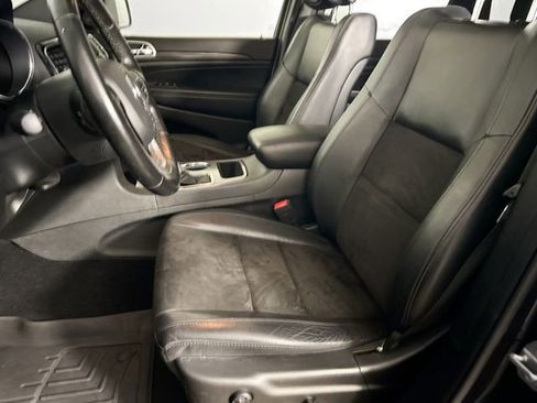 Used 2020 Jeep Grand Cherokee Altitude image 19