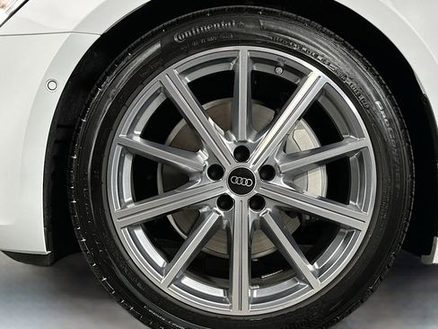 Used 2025 Audi A6 Premium Plus image 11