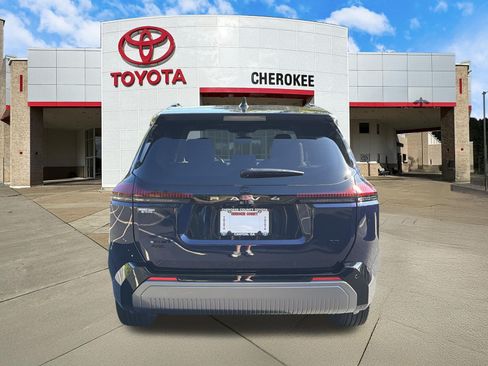 Used 2026 Toyota RAV4 SE w/ Convenience Package AWD/4WD image 6
