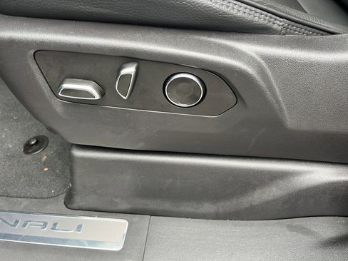 Used 2024 GMC Sierra 2500 Denali w/ Denali Reserve Package image 12