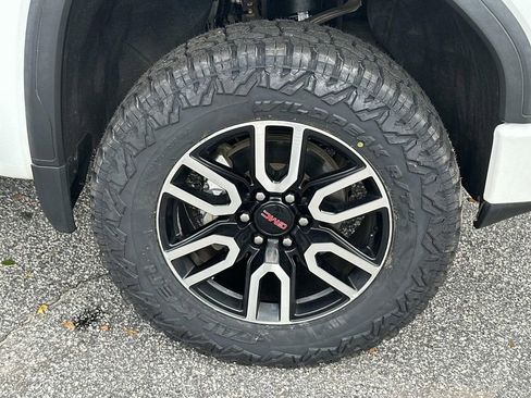 Used 2021 GMC Sierra 1500 AT4 image 12