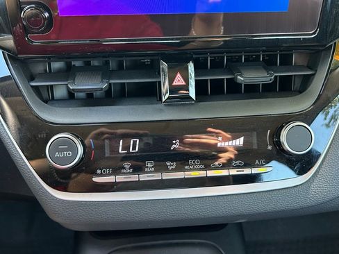 Certified 2025 Toyota Corolla LE image 24