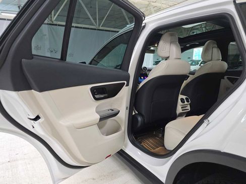 Certified 2026 Mercedes-Benz GLC 300 4MATIC image 15