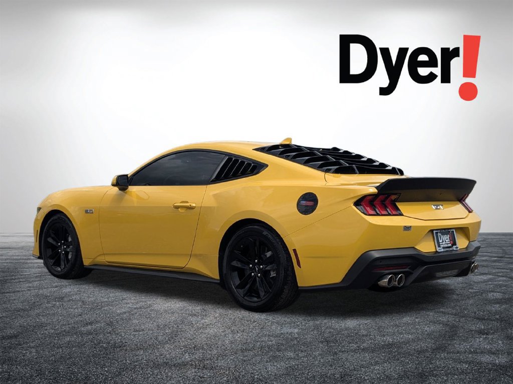 Used 2024 Ford Mustang GT RWD image 6