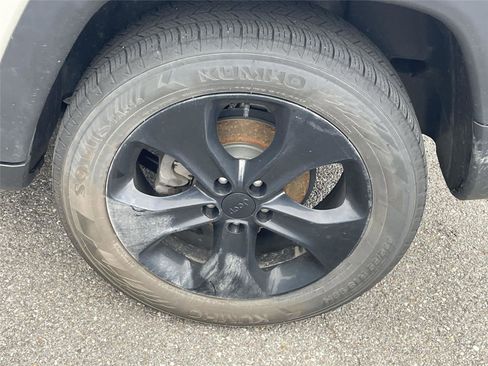Used 2019 Jeep Compass Latitude AWD/4WD image 8