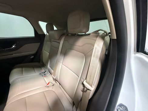 Used 2024 Lincoln Corsair AWD image 48