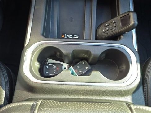 Used 2023 GMC Sierra 2500 Denali w/ Denali Ultimate Package image 30