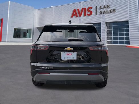 Used 2025 Chevrolet Equinox LT AWD/4WD image 7