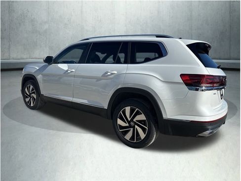New 2026 Volkswagen Atlas SEL image 3