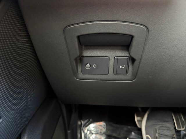 Used 2024 Land Rover Range Rover Velar Dynamic SE AWD/4WD image 26
