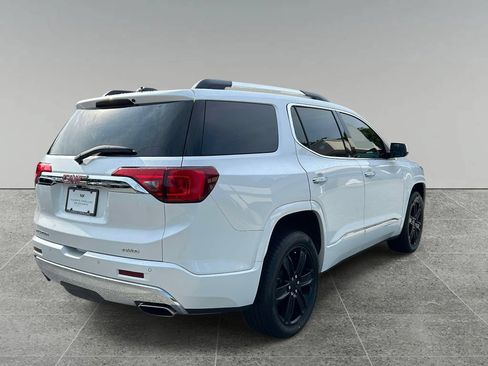 Used 2019 GMC Acadia Denali w/ Technology Package AWD/4WD image 5