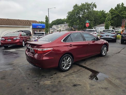 Used 2017 Toyota Camry LE FWD image 12