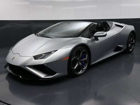 Used 2022 Lamborghini Huracan EVO image 31