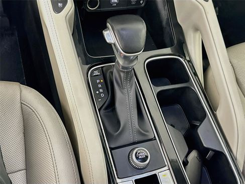 Certified 2023 Kia Telluride EX w/ EX Captain's Chair Package FWD image 19