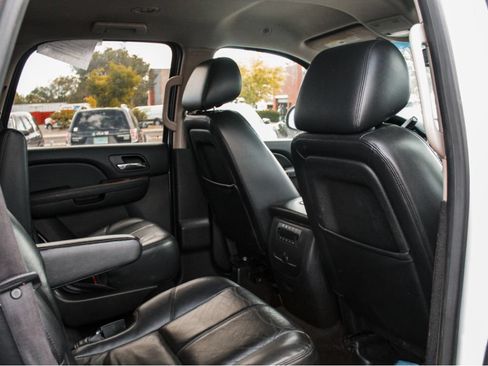 Used 2014 Chevrolet Tahoe LT w/ All-Star Edition AWD/4WD image 25
