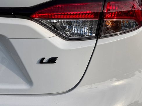 Certified 2023 Toyota Corolla LE image 33