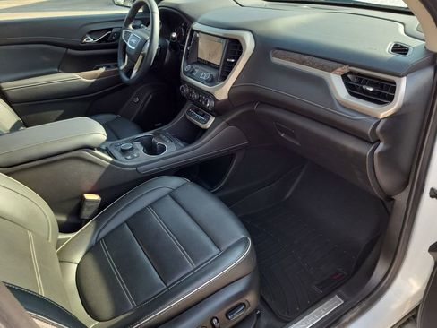 Used 2023 GMC Acadia Denali w/ Denali Ultimate Package image 25