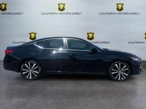 Used 2021 Nissan Altima 2.5 SR FWD image 6