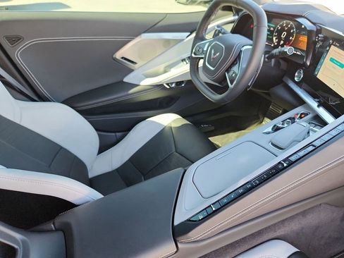 Used 2025 Chevrolet Corvette Stingray w/ Battery Protection Package image 15