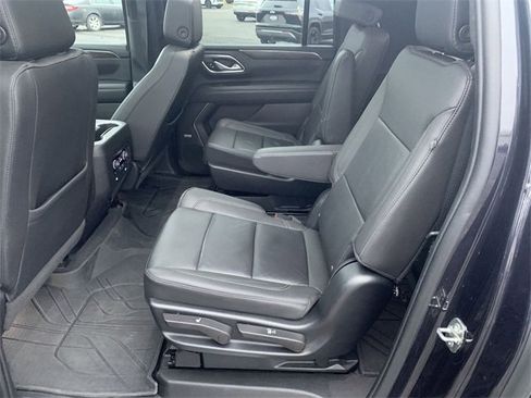 Used 2022 Chevrolet Suburban Z71 w/ Z71 Off-Road Package image 25