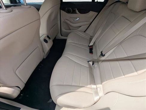 Used 2021 Mercedes-Benz GLC 300 image 19