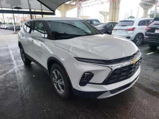 Used 2025 Chevrolet Blazer LT FWD video 2