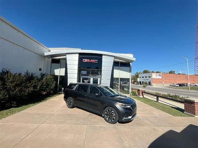 Used 2024 Kia Carnival EX