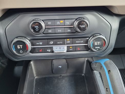 Certified 2023 Ford Bronco Wildtrak AWD/4WD image 21