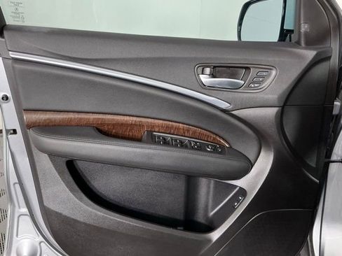 Certified 2018 Acura MDX FWD w/ Technology Package image 12