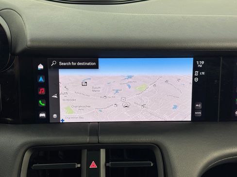 Used 2022 Porsche Taycan image 26