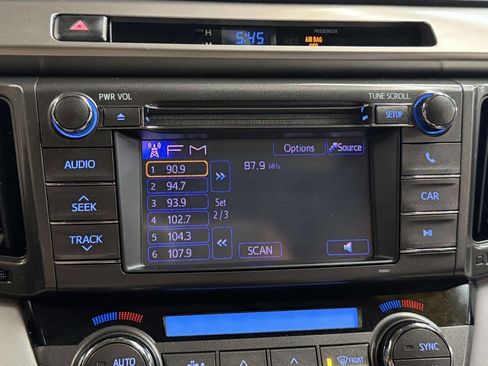 Used 2013 Toyota RAV4 XLE image 40